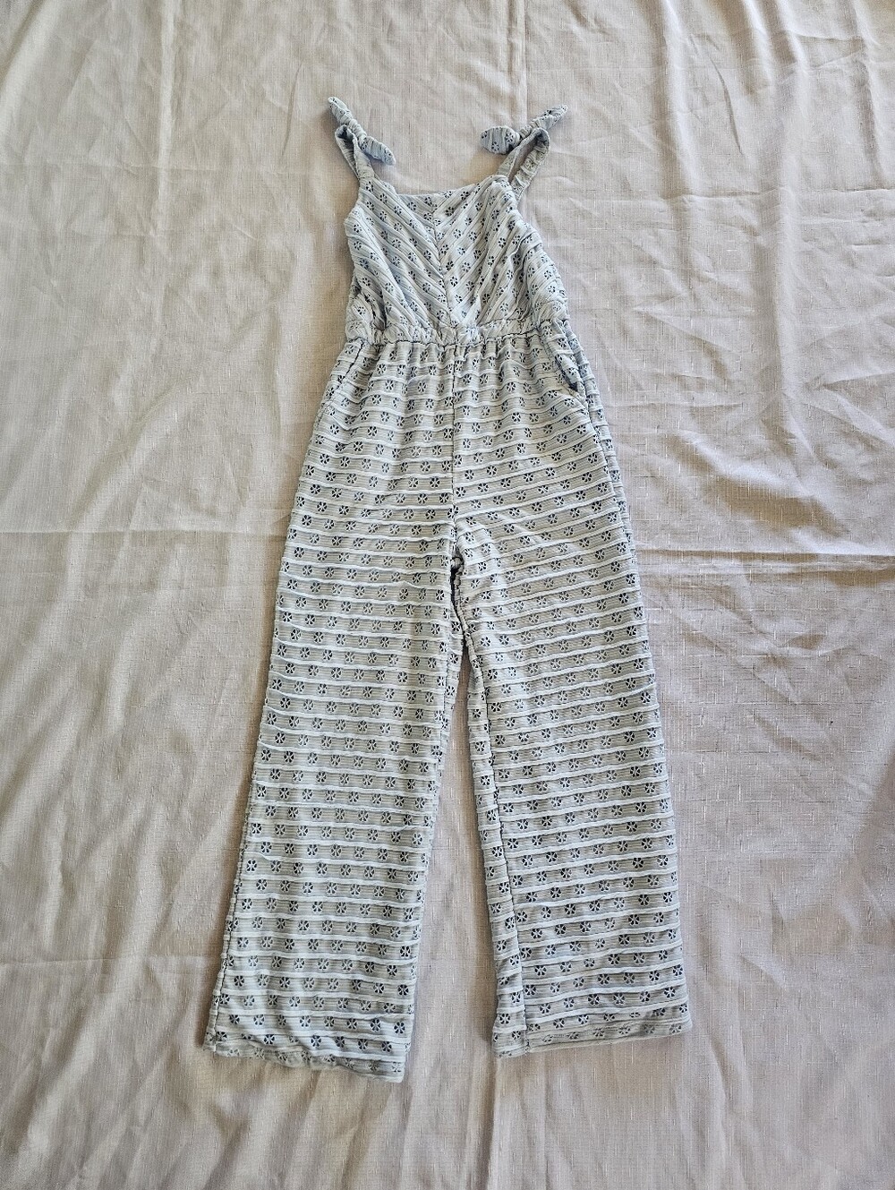 Tahari Girl Baby Blue Eyelet Sleeveless Lined One Piece Jumpsuit Girls Size 10